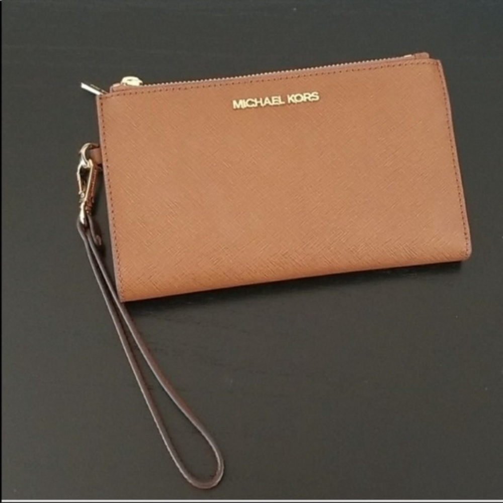 Michael Kors Jet Set Travel Dbl Zip Wristlet - Picture 5 of 6
